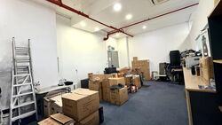 One Pemimpin (D20), Factory #637662341